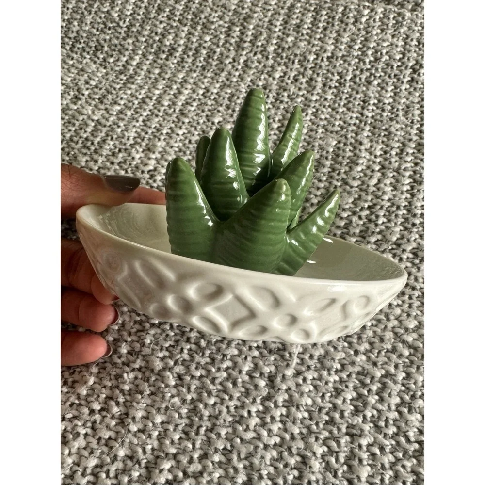 Succulent Ring Holder